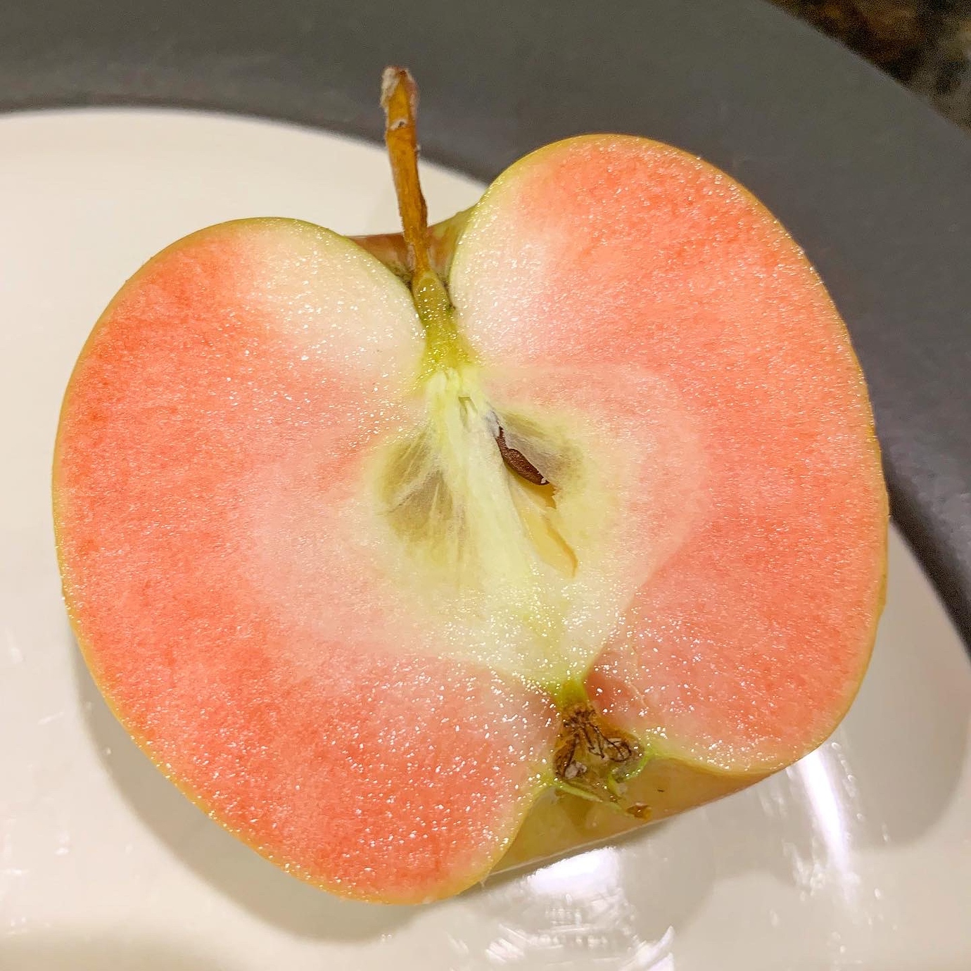 Unusual apples I've found in shops Pictures! Growing Fruit