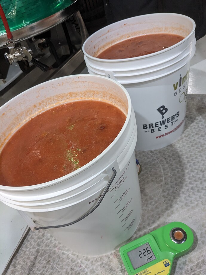 PXL_20251213_015116221