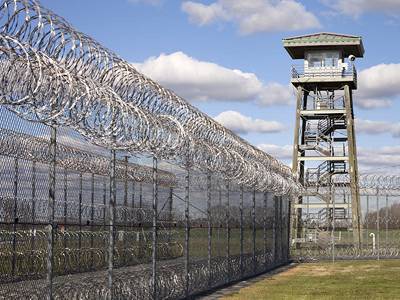 chain-link-prison-fence